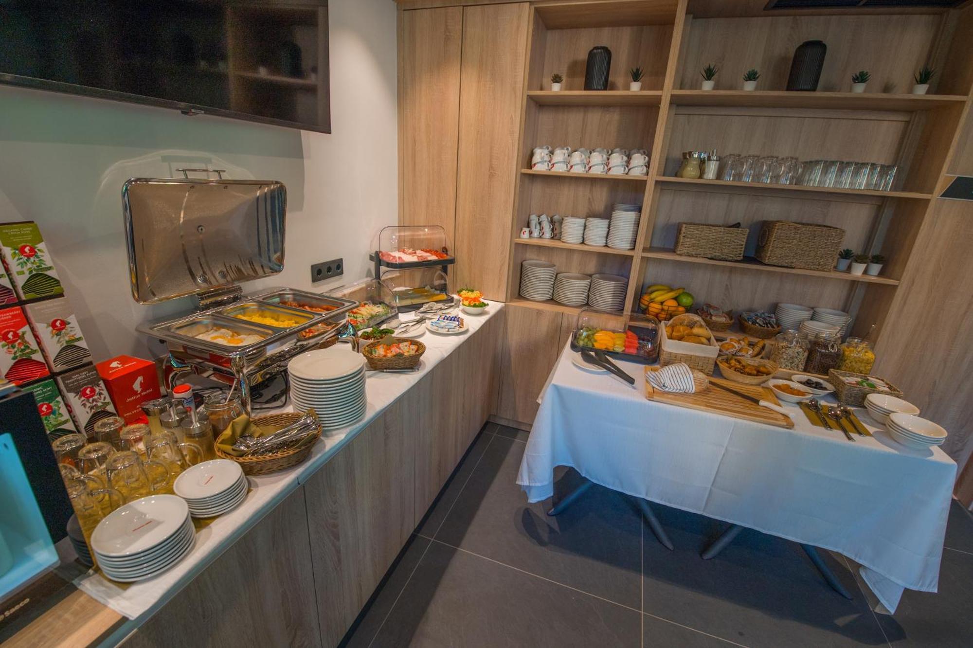 Bj81 Suite Hotel شيوفوك المظهر الخارجي الصورة